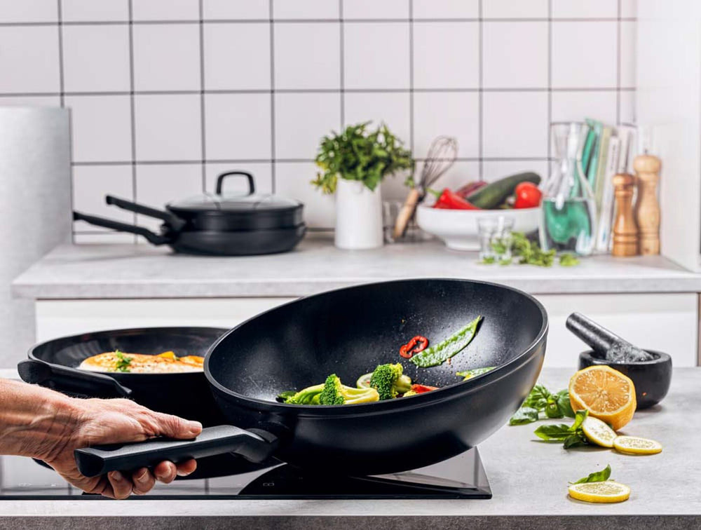 Poêle à wok BK Easy Induction en aluminium - ø 30 cm / 5 litres - Revêtement antiadhésif céramique