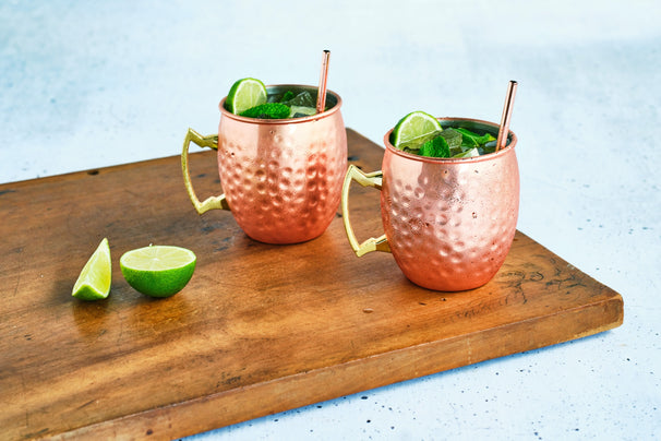 Verres à cocktail Moscow Mule avec pailles - Cozy Trendy- 450 ml - Cuivre martelé - 2 pièces