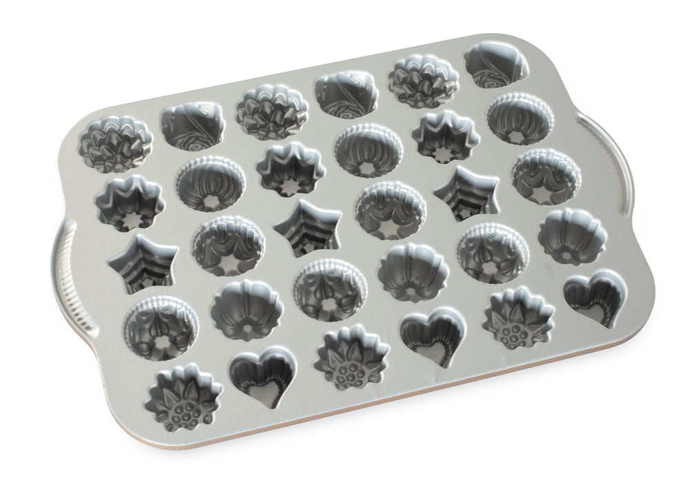 Moule à gâteaux et bonbons Nordic Ware Bundt en cuivre - 30 pièces