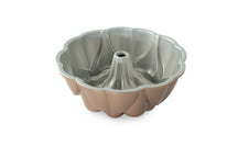 Moule à Bundt Nordic Ware Magnolia en cuivre de 25 cm de diamètre / 2,4 litres