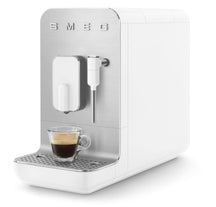 Machine à Café Automatique SMEG avec mousseur à lait - 1350 W - Blanc - 1,4 litres - BCC12WHMEU