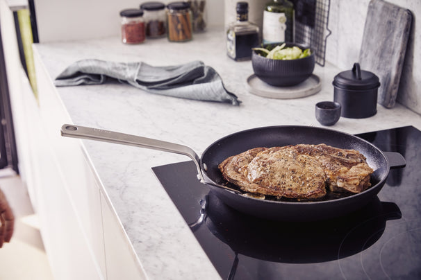 Beka Koekenpan met tegengreep Stark ø 28 cm - zonder anti-aanbaklaag - geschikt voor alle warmtebronnen