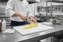 Planche à découper Cookinglife HACCP blanche 40 x 30 cm - pour produits laitiers et pain