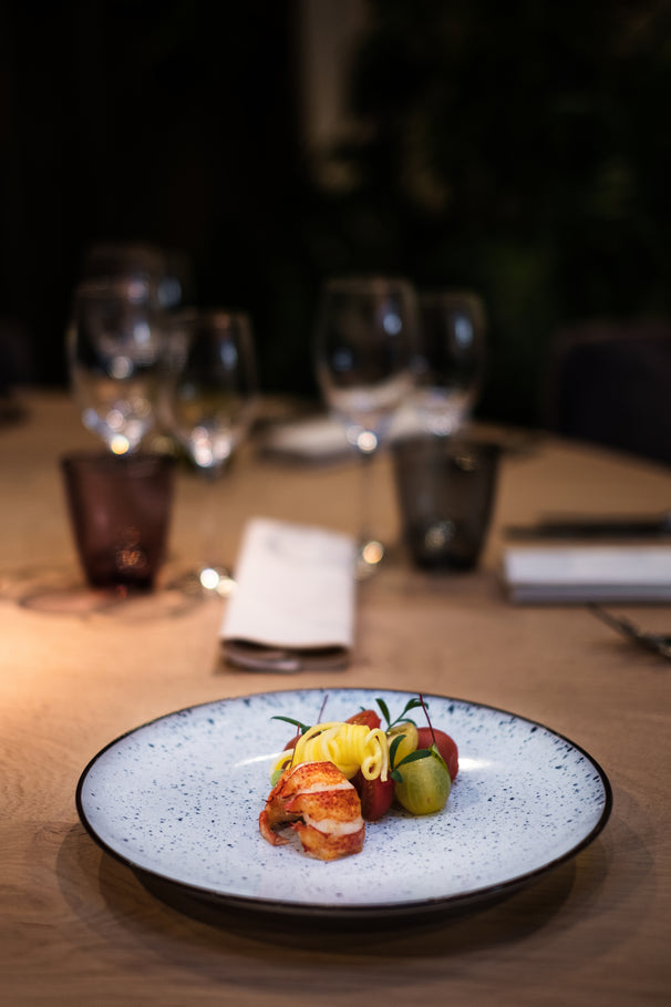 Service de table Tessa Blue, à la fois élégant et tendance - 18 pièces / 6 personnes - 6 assiettes plates, 6 assiettes à dessert et 6 assiettes creuses