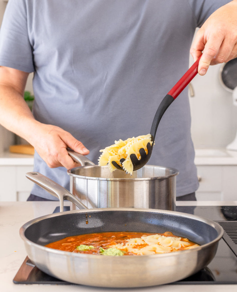 KitchenAid Spaghettilepel Classic Keizerrood 34 cm