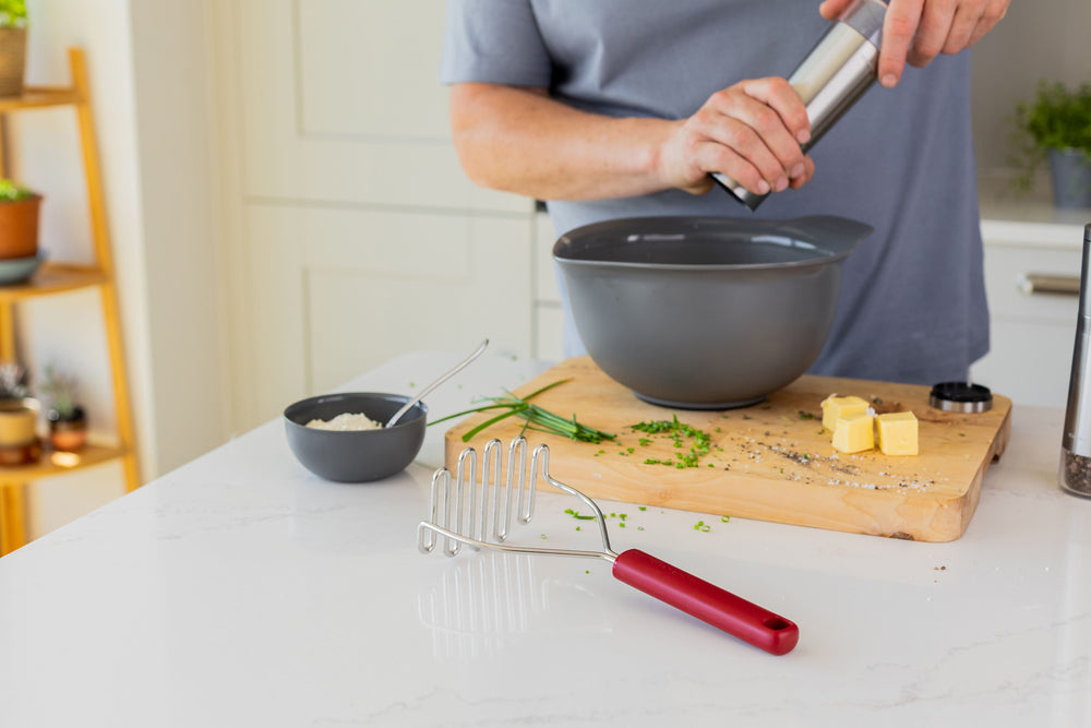 KitchenAid Aardappelstamper Classic Keizerrood 25.5 cm