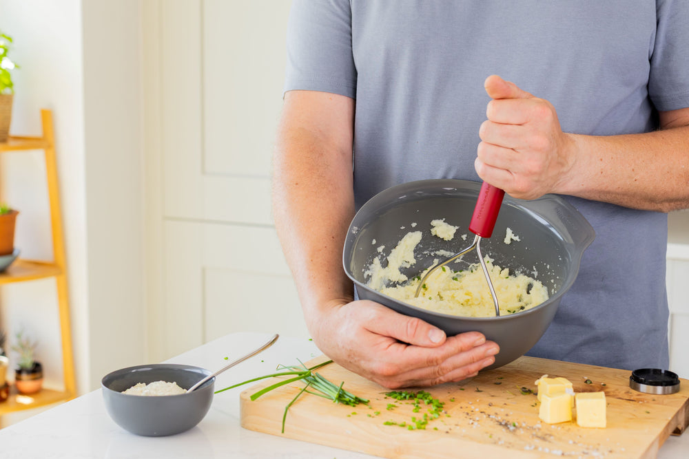 KitchenAid Aardappelstamper Classic Keizerrood 25.5 cm