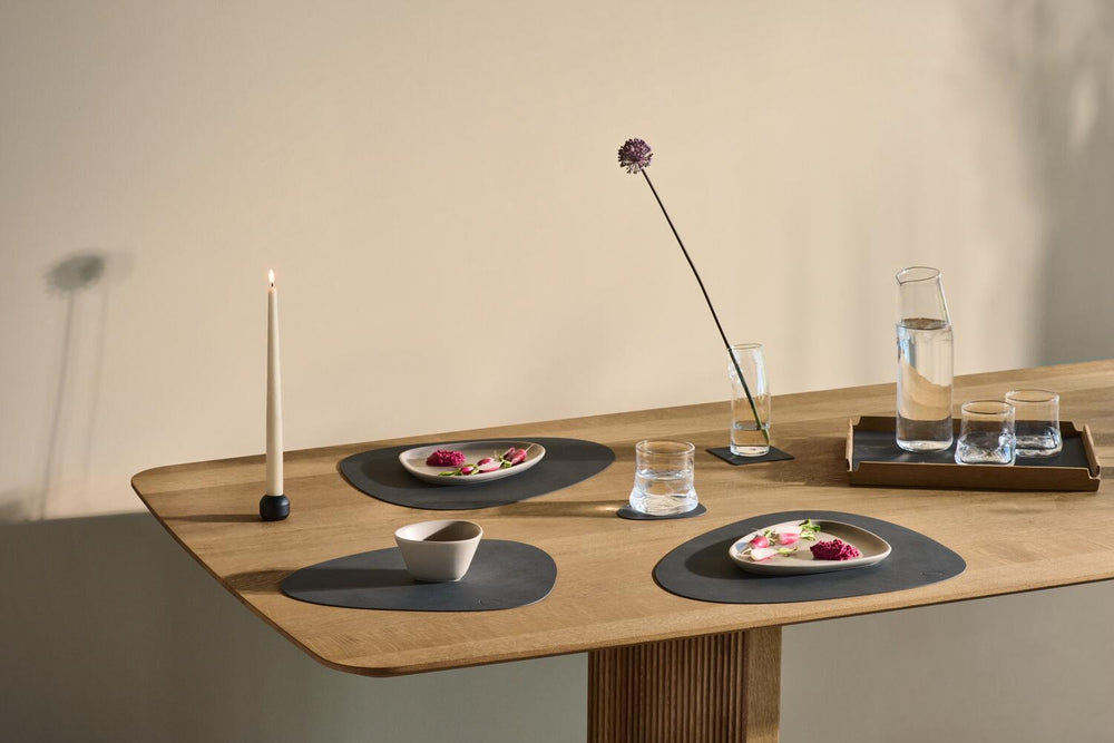 Sets de table LIND DNA Nupo - Cuir - Anthracite - Courbé - 44 x 37 cm - 2 pièces