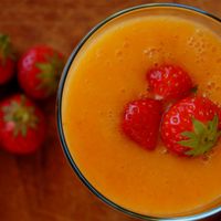 Smoothie mangue-fraise