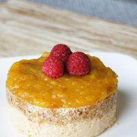 Cheesecake végétalien cru à la mangue