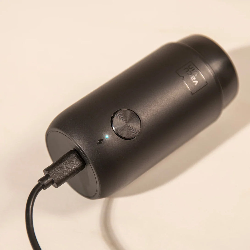 Pompe à vide électrique Vacu Vin + 2 bouchons