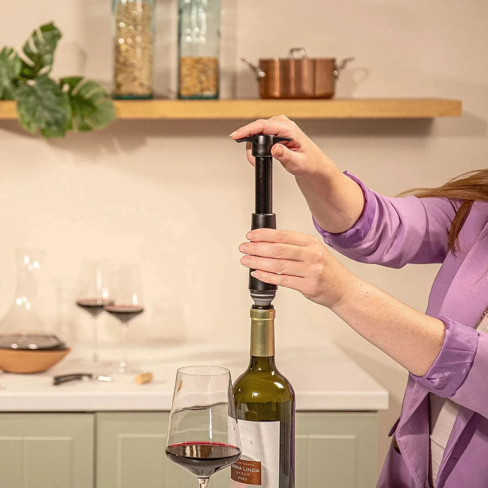Pompe à vin Vacu Vin - avec 2 bouchons de vin - Wine Saver - Noir