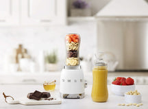 Mixeur Smoothie SMEG - compact - Blanc - 600 ml - PBF01WHEU