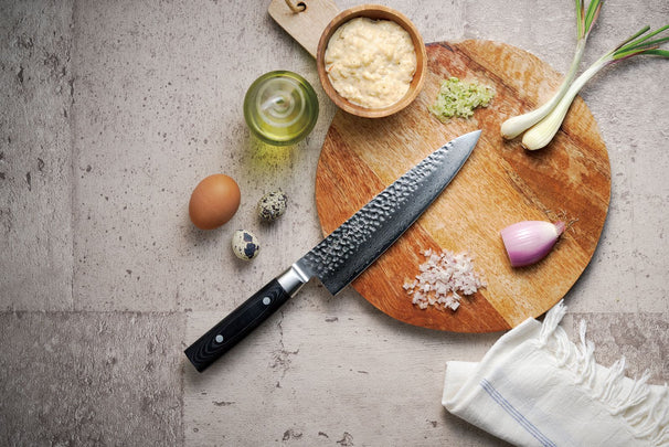 Couteau de chef Yaxell Zen 20 cm - Acier damassé inoxydable 37 plis - Manche en Micarta.