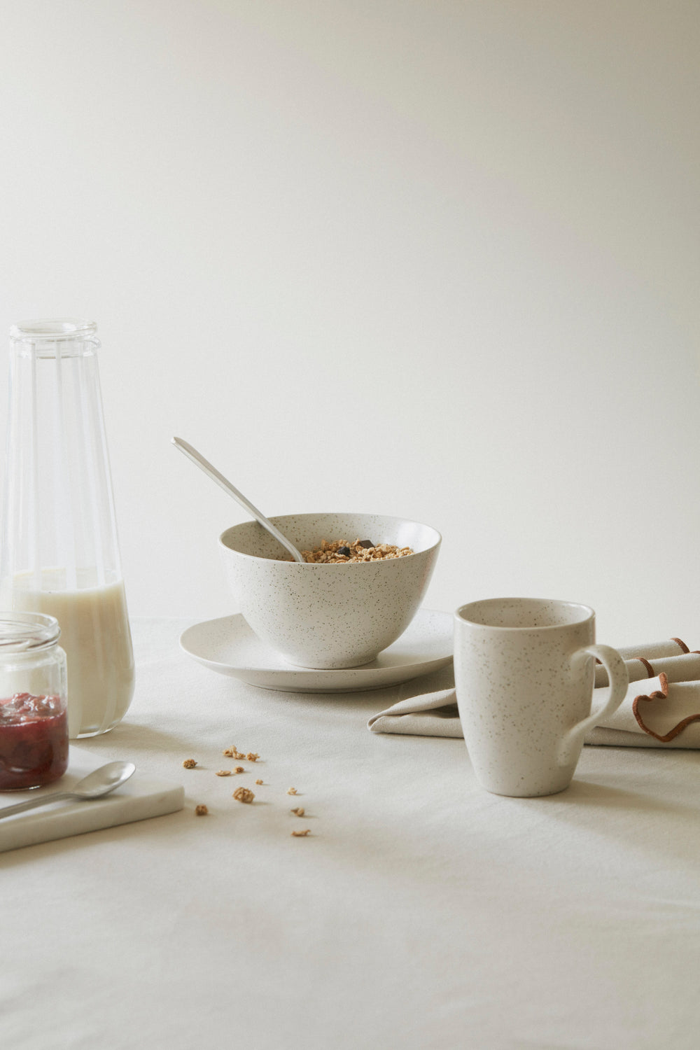 Ensemble de petit-déjeuner Broste Copenhagen Nordic Vanilla 12 pièces / 4 personnes - 4 assiettes à petit-déjeuner, 4 bols et 4 tasses