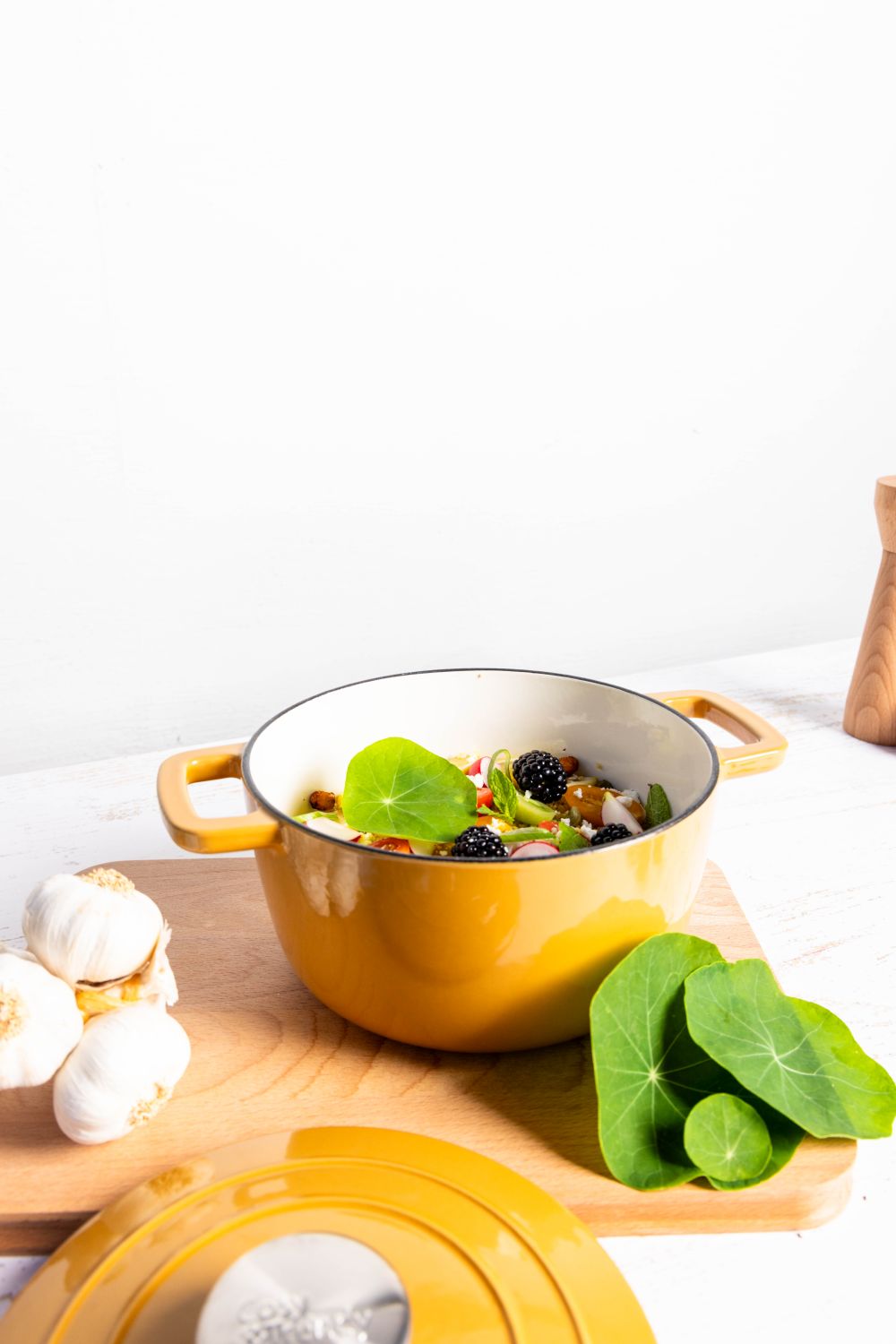 Cosy & Trendy Fontestic Cocotte en Fonte Ambre Or Ø 28 cm / 6.8 Litres - Émaillée