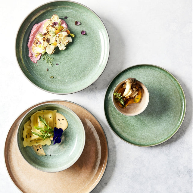 Faïence ou porcelaine : laquelle vous convient le mieux?