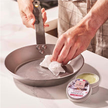 Cire d'entretien / de culottage De Buyer pour poêles en acier - 100 ml