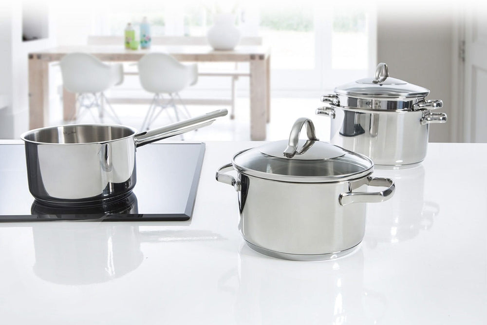 Ensemble de casseroles BK Essentials en acier inoxydable 4 pièces.