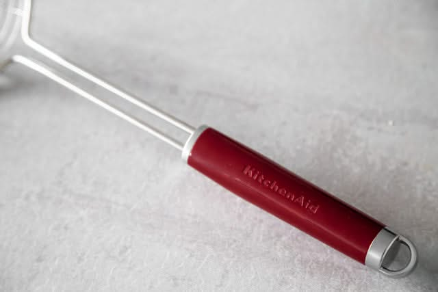 Écumoire KitchenAid Core Rouge Empereur