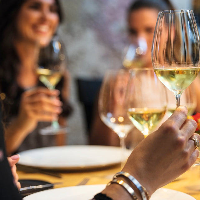 La dégustation de vin au verre à la maison