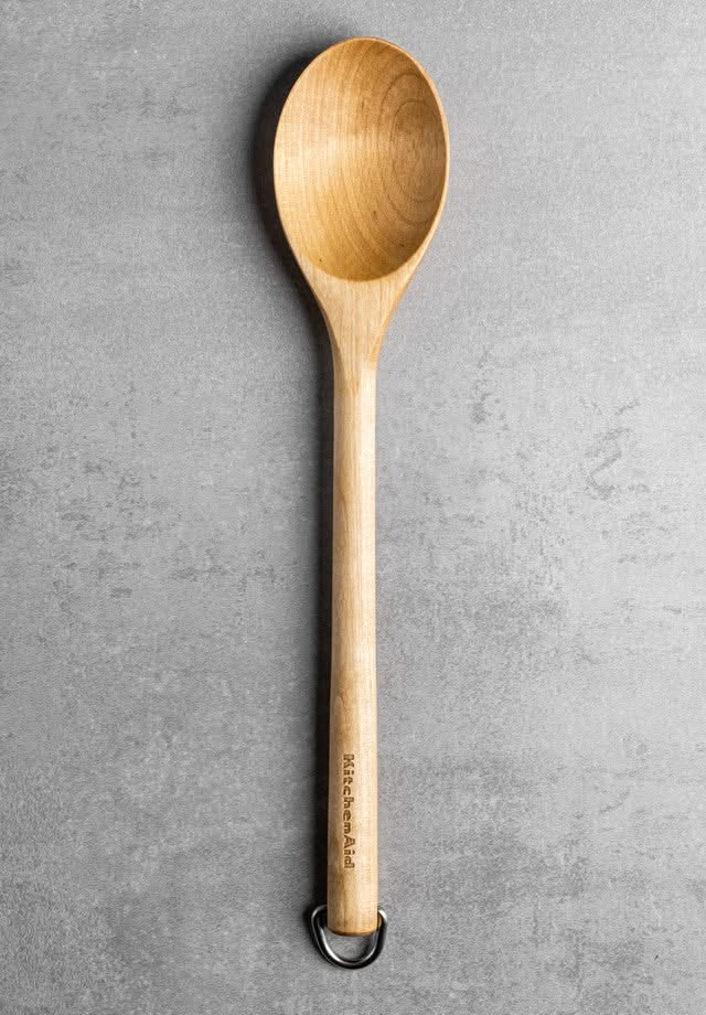 Cuillère de service en bois de bouleau KitchenAid Core 33 cm